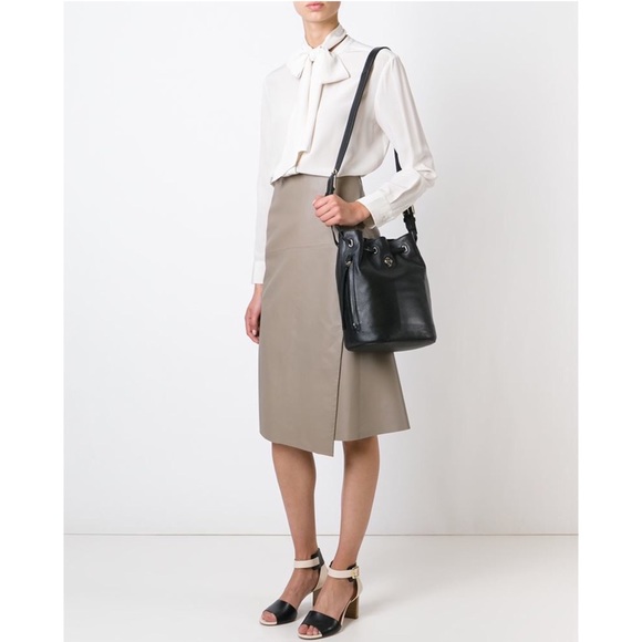 TORY BURCH • Brody Black Bucket Crossbody Bag - Picture 6 of 11